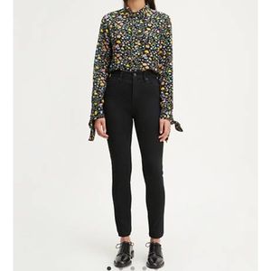 Levi’s 721 High Rise Jeans